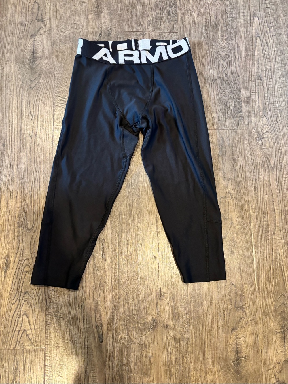 Under Armour Black Kids' Compression Capri Leggings with Logo Waistband